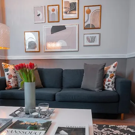 90qm Zentrum Naehe Prenzlauer Berg, 2 Baeder Apartamento Berlín