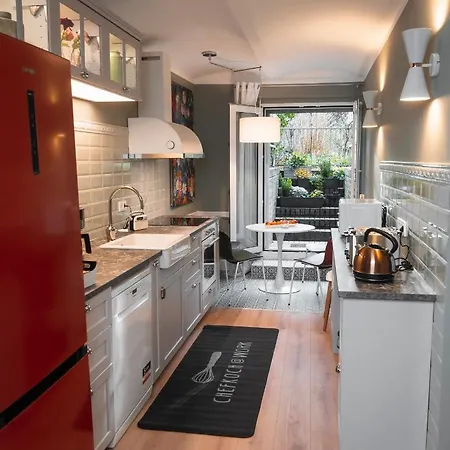 90qm Zentrum Naehe Prenzlauer Berg, 2 Baeder Apartamento Berlín