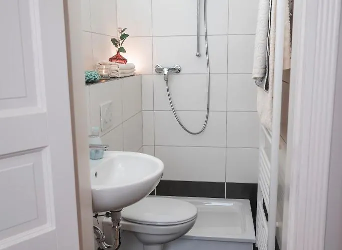 90qm Zentrum Naehe Prenzlauer Berg, 2 Baeder アパート ベルリン