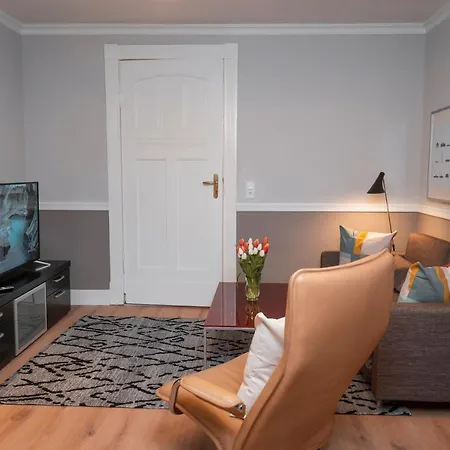 90qm Zentrum Naehe Prenzlauer Berg, 2 Baeder Апартаменты